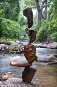 2-art-of-rock-balancing-by-michael-grab-gravity-glue-2