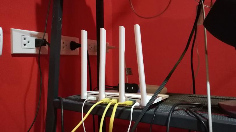 Украдут всё. Как хакеры взламывают Wi-Fi в квартирах