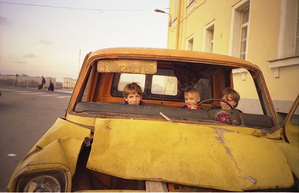 Дети на набережной Фонтанки, 1998 г