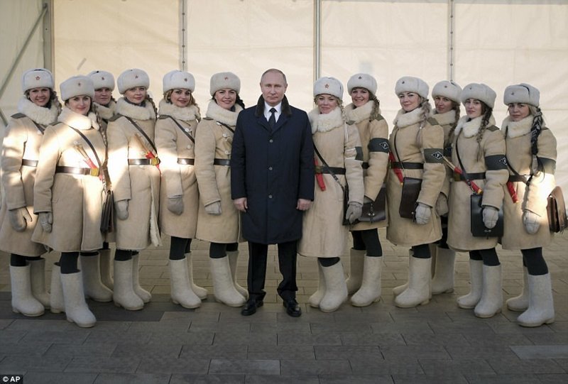 Фотографии сталинградской битвы "раскрасил" английский ретушер