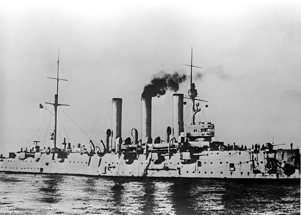 5 исторических фото крейсера «Аврора», который спустили на воду 120 лет назад