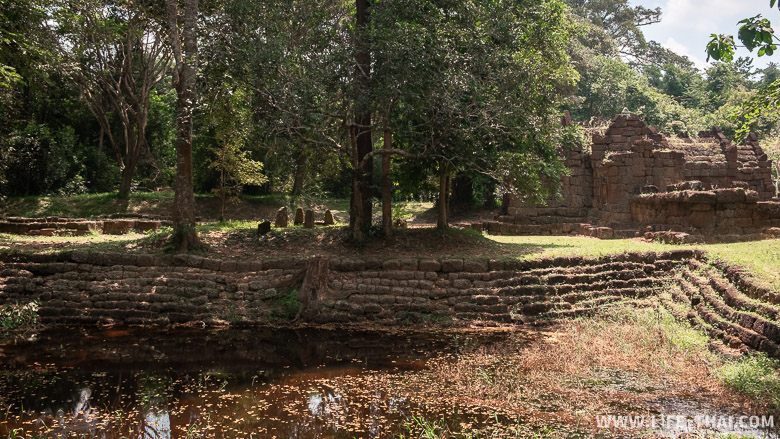 Храмы времён империи Ангкора в Таиланде