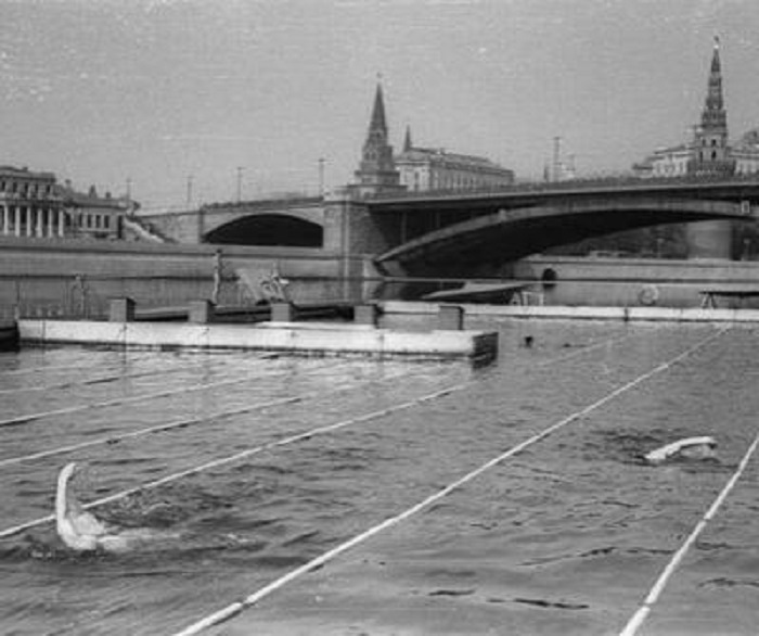 Как это было: 15 знаковых фотографий XX века, которые позволяют совершить погружение в историю