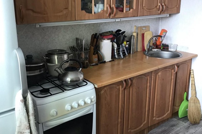 Самые грязные розетки обычно на кухне. / Фото: shkafkupeprosto.ru
