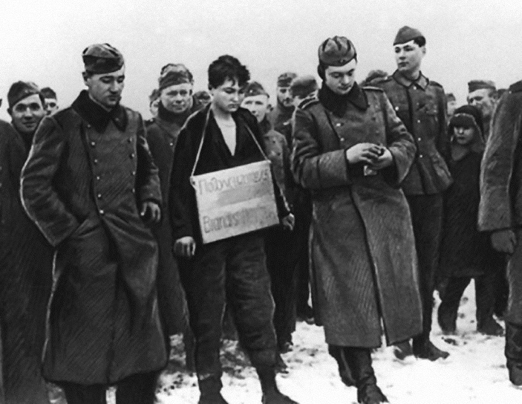Кто сдал Зою Космодемьянскую гитлеровцам, и как наказали предателей Кто сдал Зою Космодемьянскую гитлеровцам, и как наказали предателей
