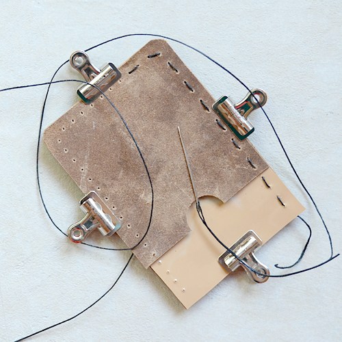 isly-gifts-for-guys-handmade-leather-wallet-tutorial-6-sew