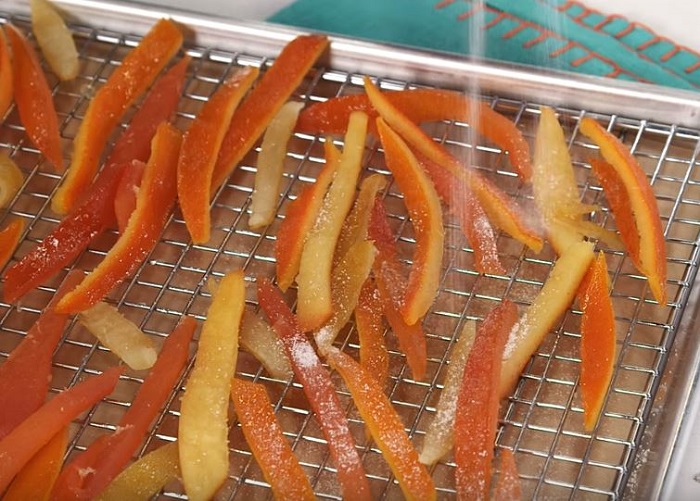 Собирайте апельсиновые шкурки, и приготовьте из них такое лакомство! Собирайте апельсиновые шкурки, и приготовьте из них такое лакомство!