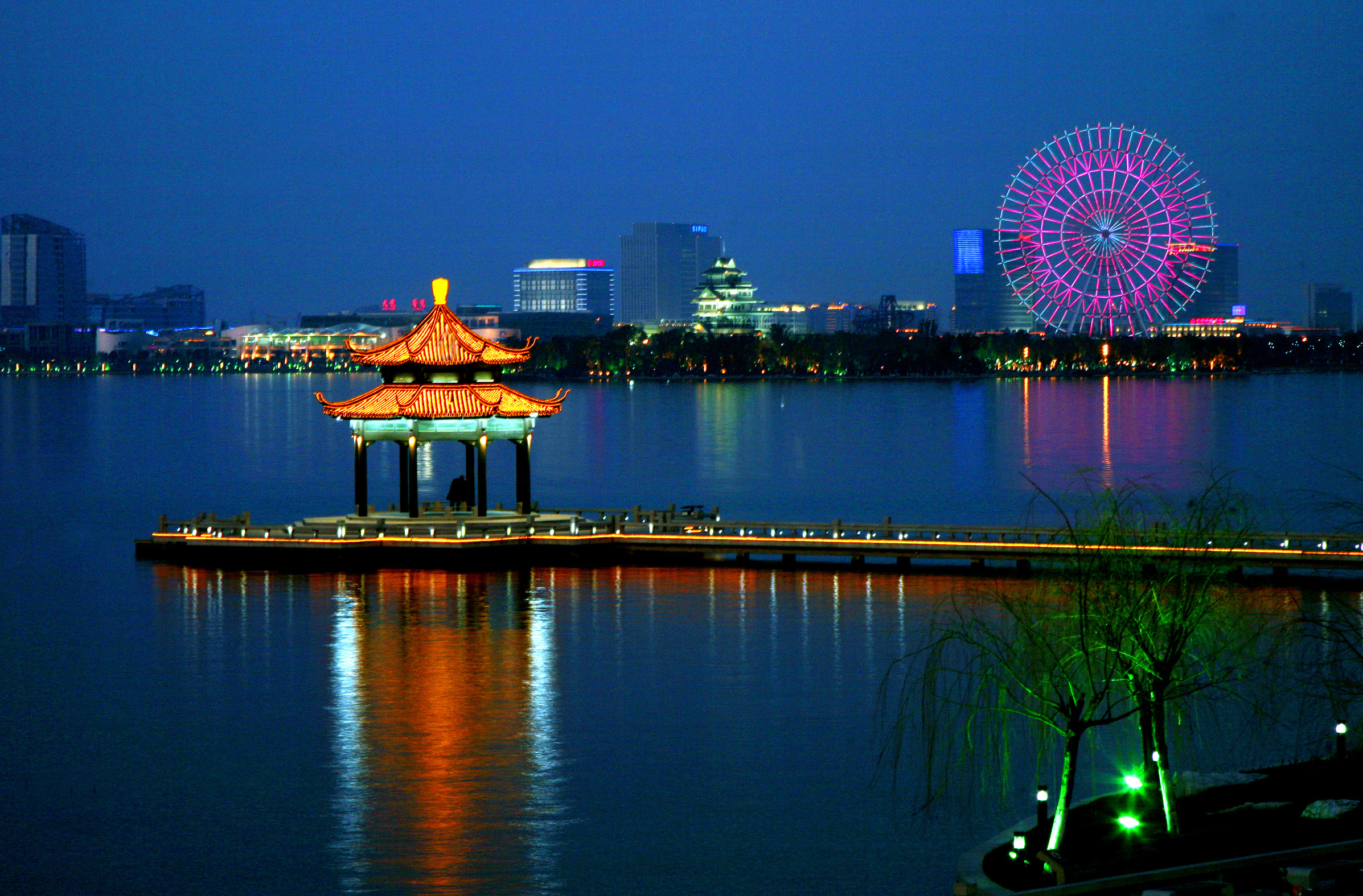 Колесо Suzhou Ferris Wheel, Сучжоу