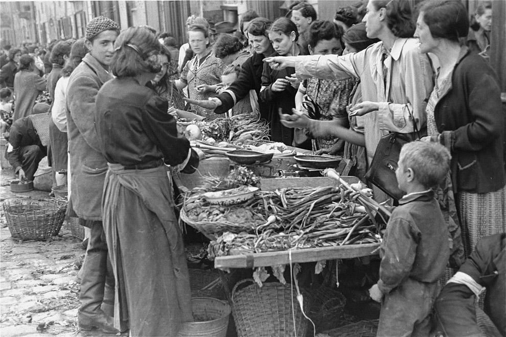 Запретные фотографии: варшавское гетто летом 1941 года Запретные фотографии: варшавское гетто летом 1941 года