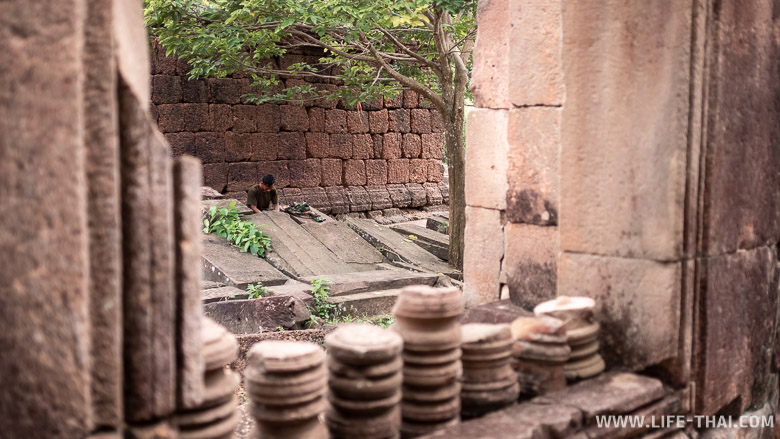 Кхмерские храмы на Тайско-Камбоджийской границе
