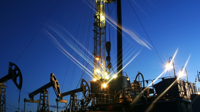 До 55,76 долларов за баррель выросла стоимость нефти марки Brent До 55,76 долларов за баррель выросла стоимость нефти марки Brent