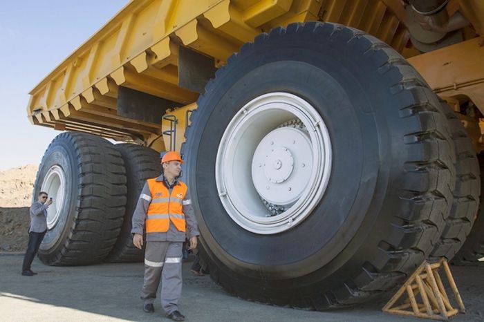 In Siberia, experienced the biggest dump in the world 75710, auto, BelAZ, testing