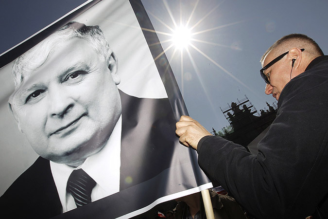 Украинские СМИ: «Самолет Качиньского взорвали, а пассажиров добивали»