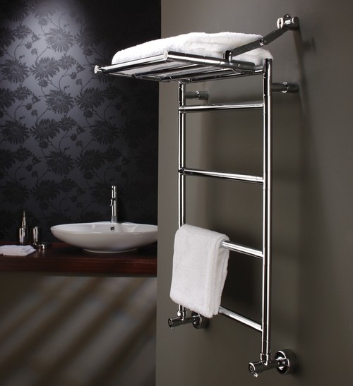 Радиатор с полочками для полотенец,The Radiator Company, модель Cambridge. Как сделать комфортной маленькую ванную комнату