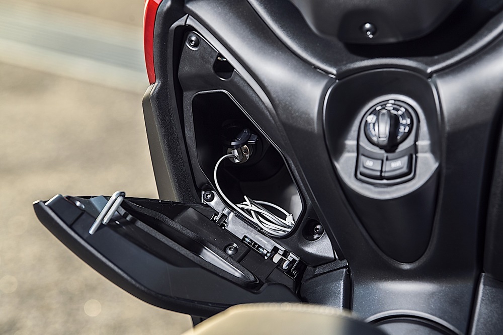 Скутер Yamaha X-MAX 125 2018