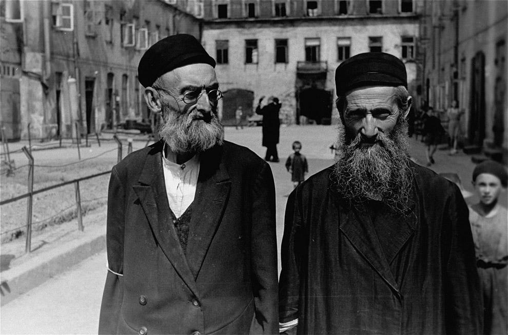 Запретные фотографии: варшавское гетто летом 1941 года Запретные фотографии: варшавское гетто летом 1941 года
