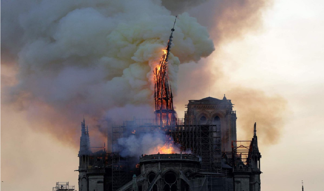 Notre-Dame de Paris - как знамение... Бог отвернулся от вас