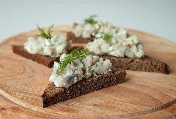 12 ЛУЧШИХ ПАСТ ДЛЯ БУТЕРБРОДОВ: БЫСТРО, ВКУСНО, ПОЛЕЗНО.