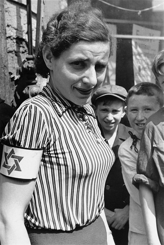Запретные фотографии: варшавское гетто летом 1941 года Запретные фотографии: варшавское гетто летом 1941 года