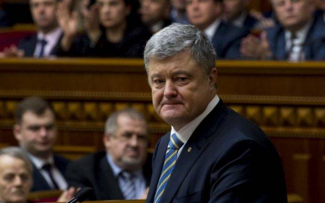 Последствия перепалки с Зеленским в эфире ТВ: на Порошенко подают в суд Последствия перепалки с Зеленским в эфире ТВ: на Порошенко подают в суд