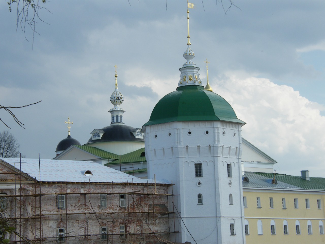 Свято-Никольский Мефодиев Пешношский монастырь. Свято-Никольский Мефодиев Пешношский монастырь. 2014 год.