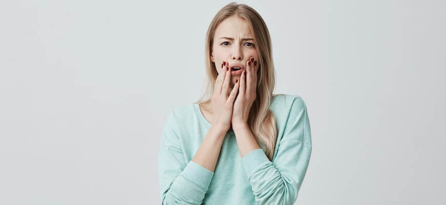 Стоматолог назвал три группы людей с риском отторжения имплантов