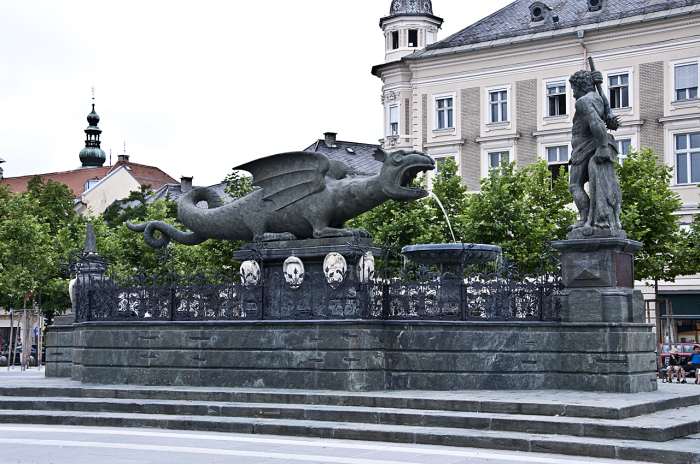 Фонтан дракона в Клагенфурте, 2009 год. | Фото: de.wikipedia.org.