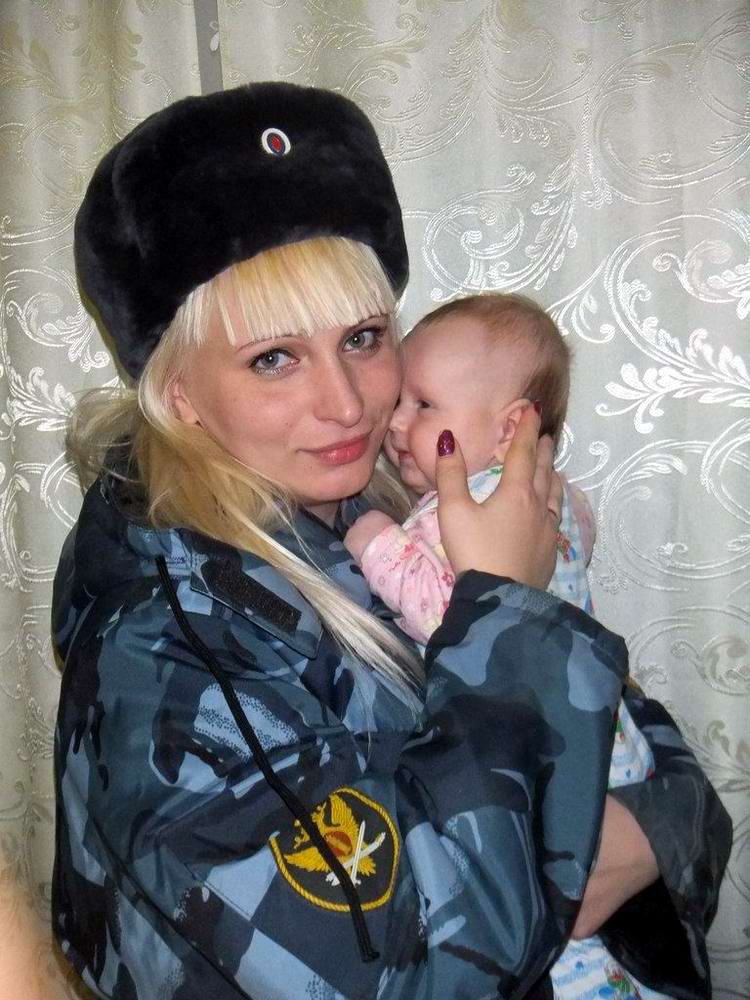 Лица девушек из российской полиции девушки, полиция