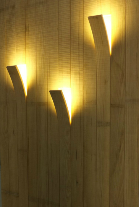 Необычные деревянные светильники, которые идеально вписываются в интерьер комнаты. 