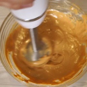 Фото приготовления рецепта: СуперВкусное МОРОЖЕНОЕ без яиц и сливок. Готовится мгновенно!