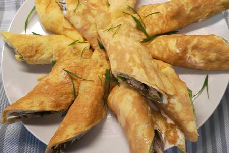 Яичные блинчики со шпротами и сливочным сыром: фото шаг 3 Яичные блинчики со шпротами и сливочным сыром: фото шаг 3