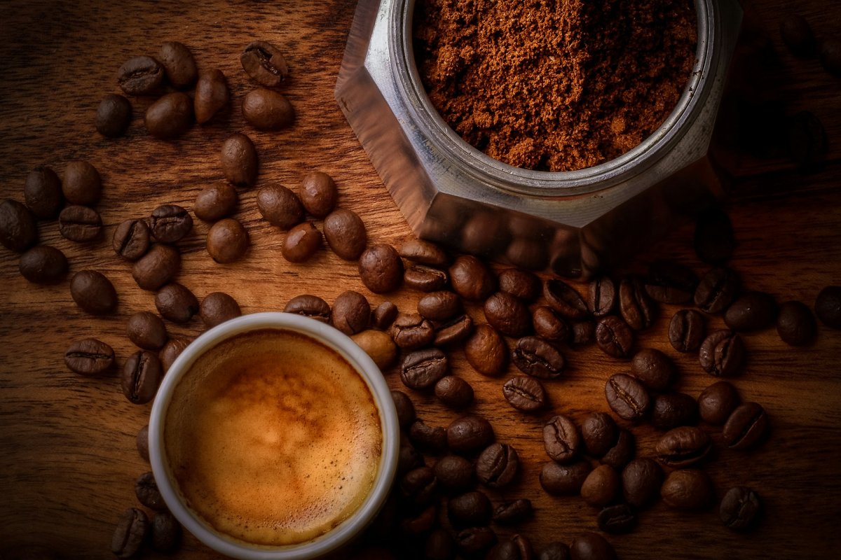 4 чашки кофе в день снижают риск рака кишечника