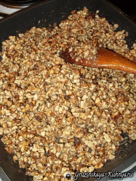 Гозинаки из грецких орехов. Грузинский рецепт (8)
