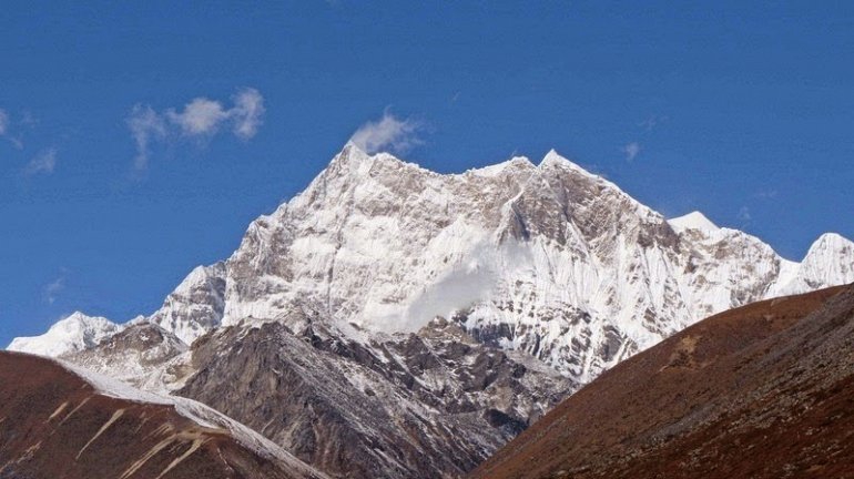 Гангкхар-Пуенсум. Самая высокая непокоренная вершина в мире высота, гималаи, горы