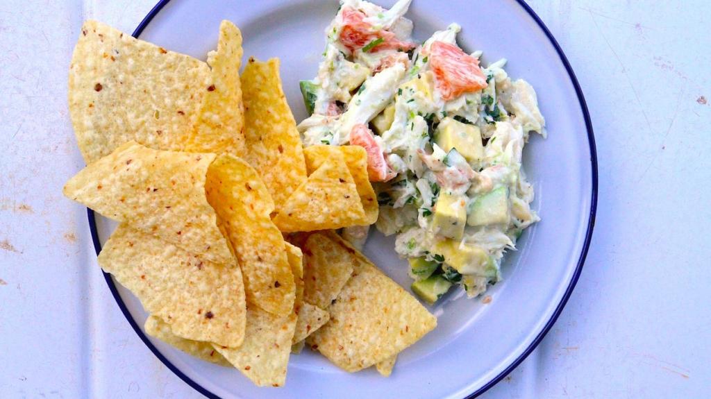 Салат с крабовыми чипсами – рецепт, особенности приготовления и отзывы