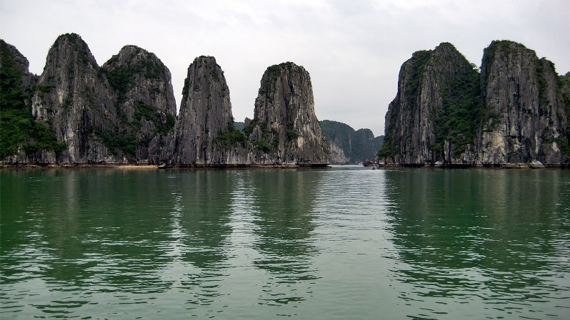   ().  / Ha Long Bay. Photo