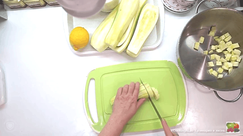 Невероятно вкусное варенье. Никто даже и не догадается, что это не фрукты Невероятно вкусное варенье. Никто даже и не догадается, что это не фрукты