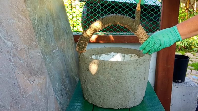 Сломалось пластиковое ведро? Сделайте из него очаровательную вещицу