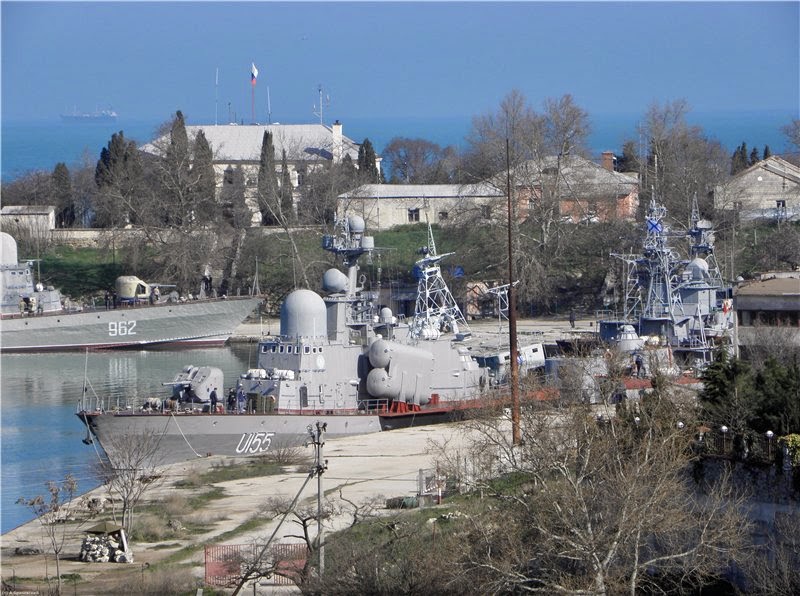 Переход кораблей ВМСУ под Андреевский флаг Переход кораблей ВМСУ под Андреевский флаг