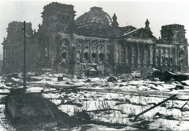 "РАЗВАЛИНАМИ РЕЙХСТАГА УДОВЛЕТВОРЕН!!!" вов, победа