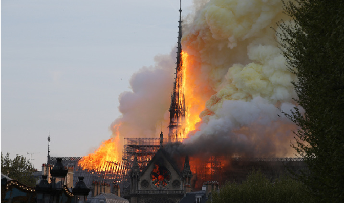 Notre-Dame de Paris - как знамение... Бог отвернулся от вас