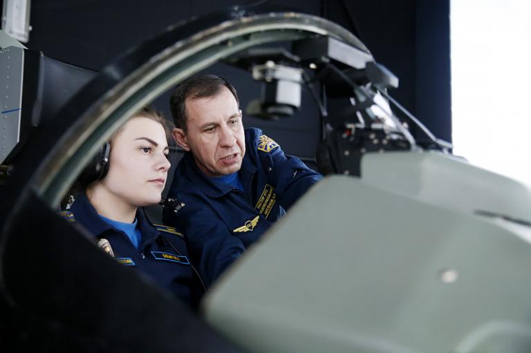 Первые летчицы