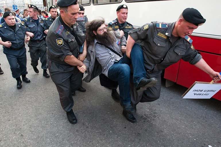 Борцуны с "кровавым режЫмом Путина. Борцуны с "кровавым режЫмом Путина.