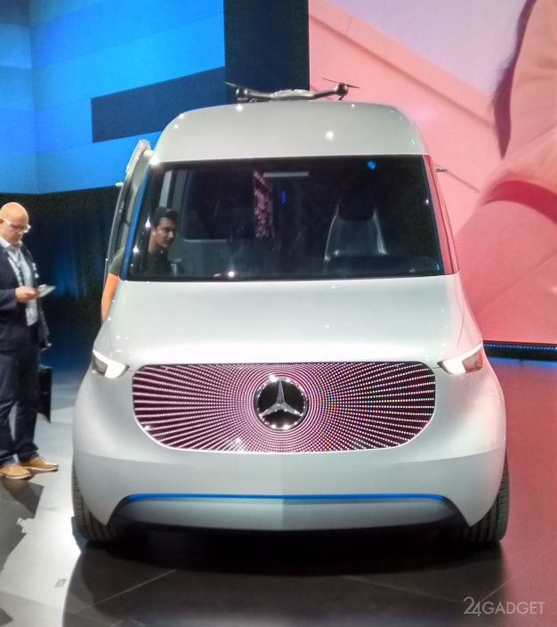 Футуристический курьерский фургон от Mercedes-Benz (19 фото + видео) Футуристический курьерский фургон от Mercedes-Benz (19 фото + видео)