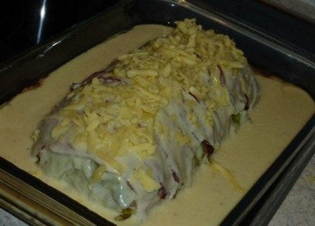 Мясной рулет «Голубец» в сливочном соусе (рецепт с фото) Мясной рулет «Голубец» в сливочном соусе (рецепт с фото)
