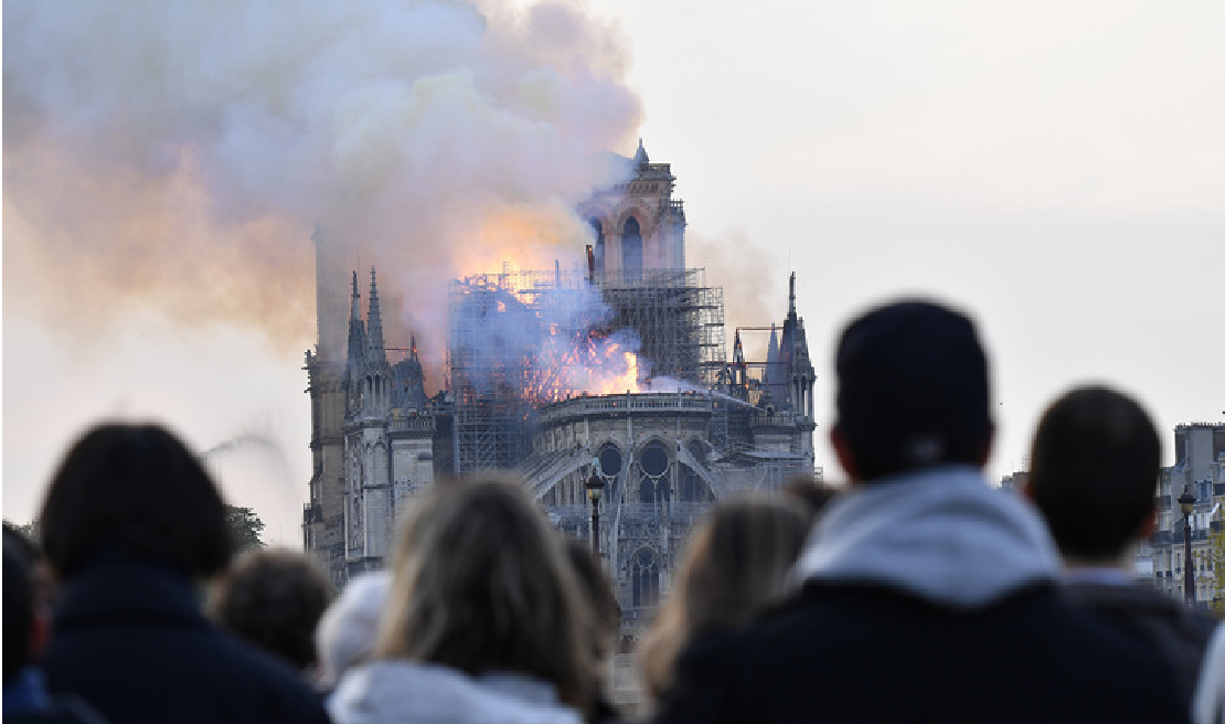 Notre-Dame de Paris - как знамение... Бог отвернулся от вас
