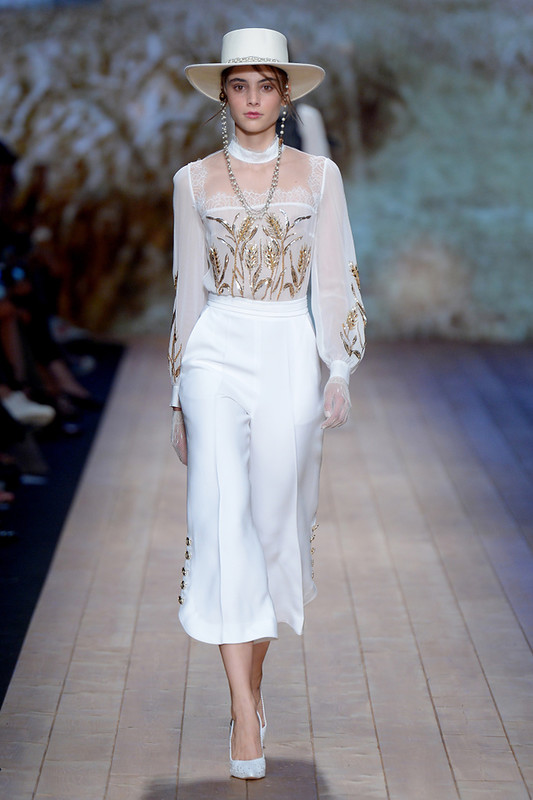 Elisabetta Franchi RTW Spring 2018