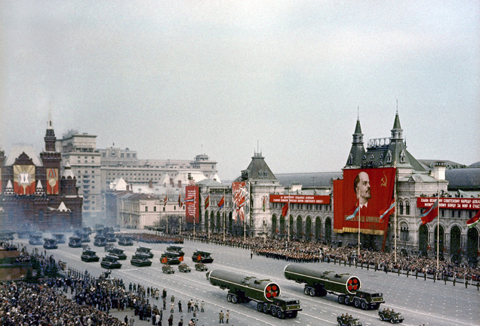 Традиционный ноябрьский парад. СССР, Москва, 1965 год. Традиционный ноябрьский парад. СССР, Москва, 1965 год.