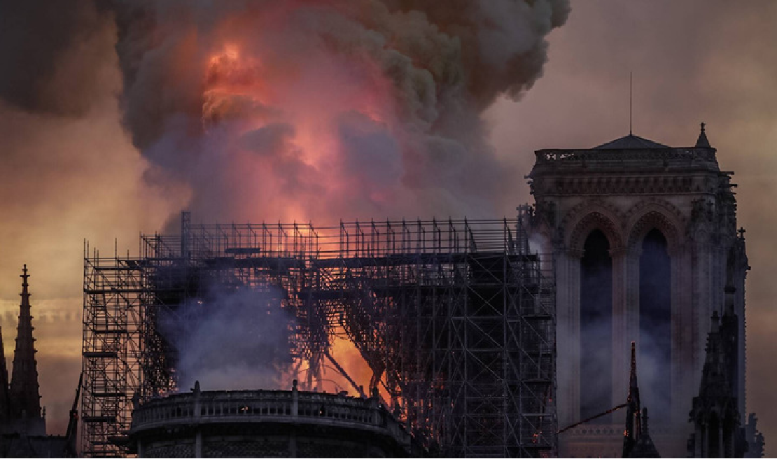 Notre-Dame de Paris - как знамение... Бог отвернулся от вас