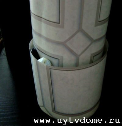Ваза из журнальных листов.